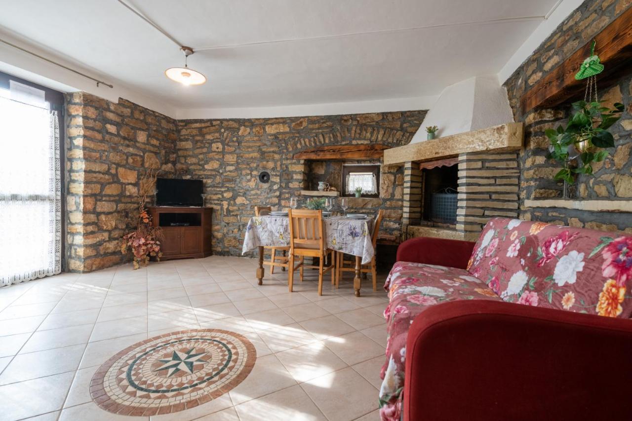 Apartment Larca Канфанар Экстерьер фото
